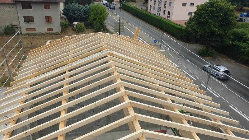 Travaux de charpente à Douvaine Haute-Savoie