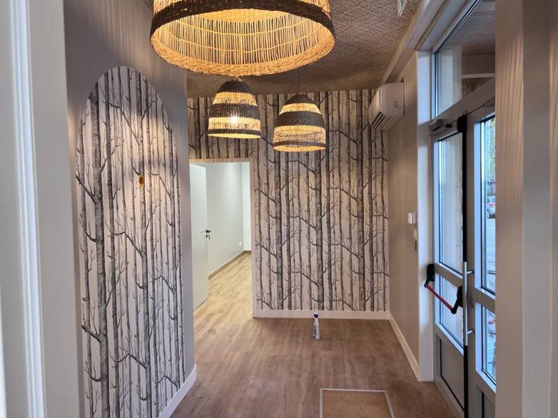 Avant/Après travaux de rénovation accueil à Lyon
